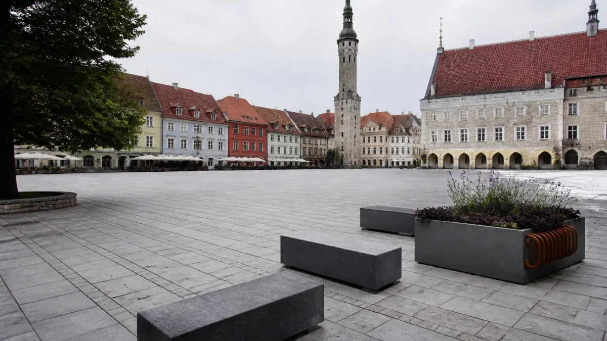 Estonian Programmers Launch App to Automatically Apologize for Their Existence in Public Spaces